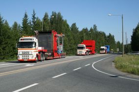 Kuljetuskalustoa, Kuljetusliike Matti Janhunen Oy